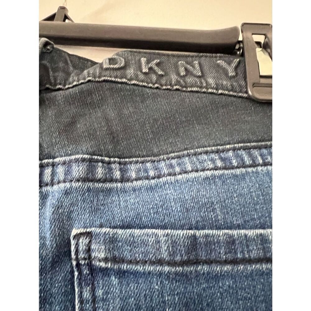 DKNY MIXED DEMIN CROP JEANS INDIGO  NWOT  SZ 30 - Picture 6 of 7